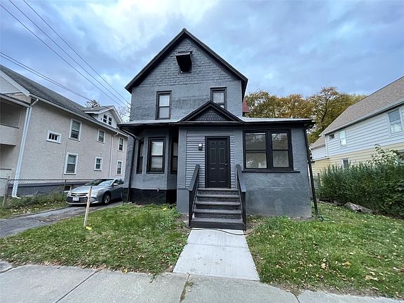 5th image of 50 Schubert St