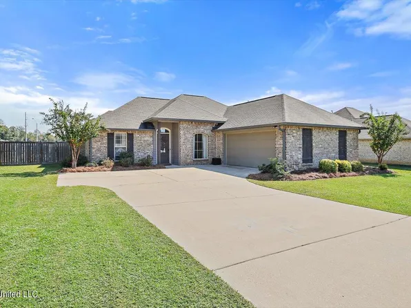 301 Somerset Dr, Florence, MS 39073