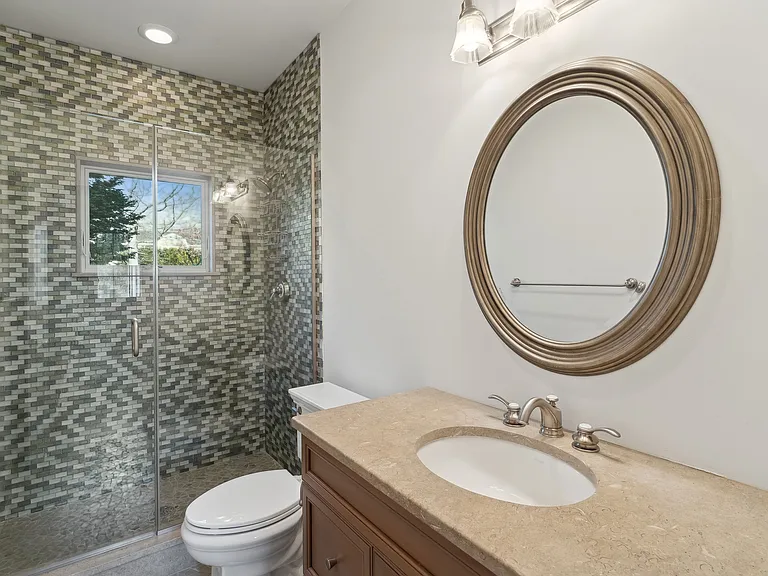 11 Arbutus Rd — Photo 24