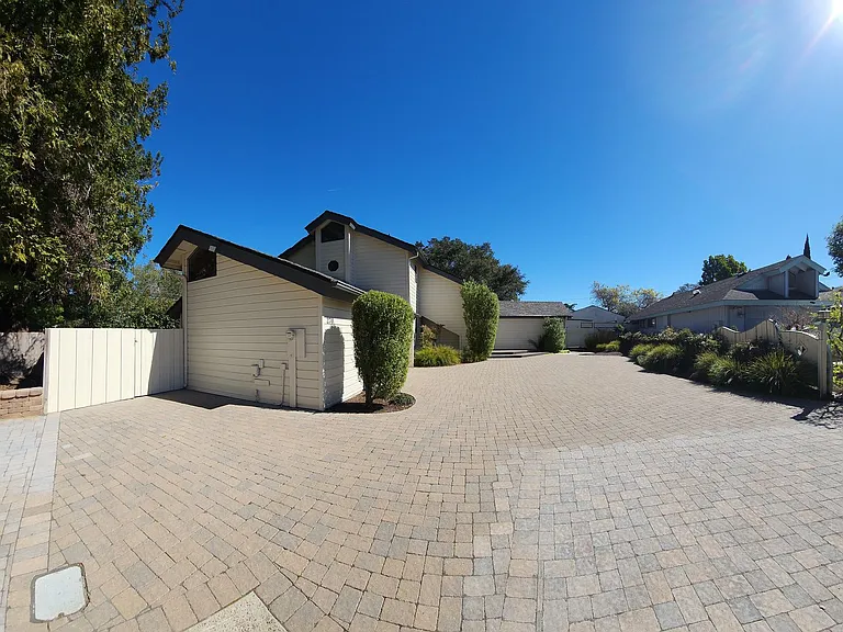 270 E Foothill Blvd — Photo 11