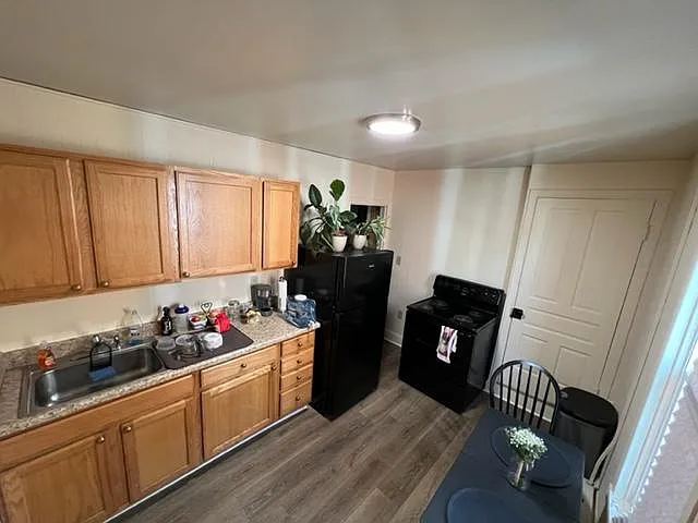 1 bed, 600 sqft, $1,300 — Photo 4