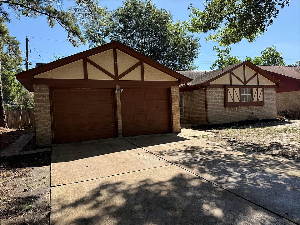 22310 Meadowgate Dr