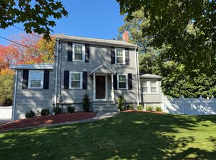 24 Winnisimette Ave, Wakefield, MA 01880