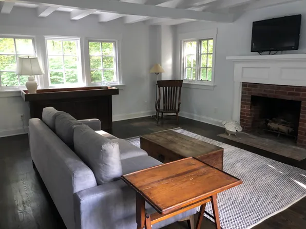 38 Rayfield Rd, Westport, CT 06880