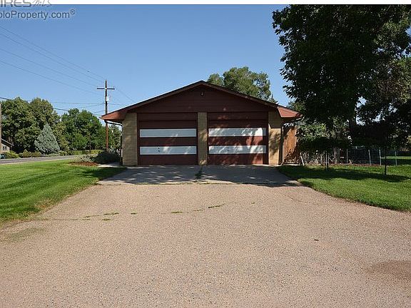 Garage & Parking