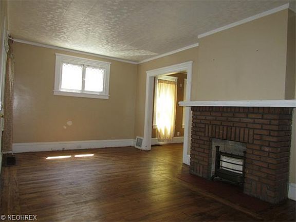 3rd image of 3278 W 97th St