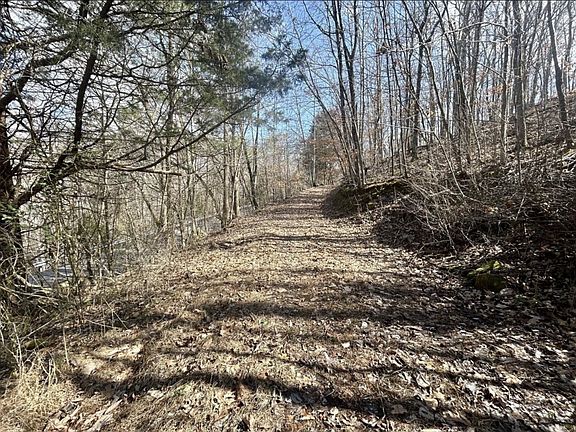 3rd image of 10127 Rocky River Rd