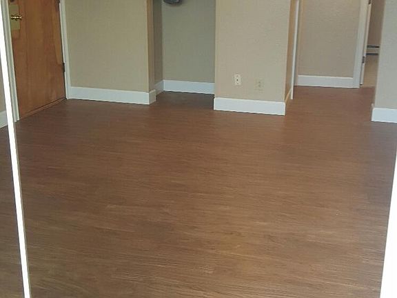 5th image of 1050 Turner St