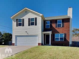 1700 Chris Dr, La Vergne, TN 37086
