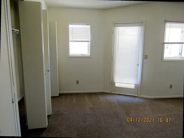 375 Wildrose Ln — Photo 10