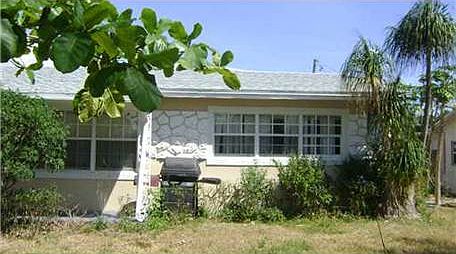 2nd image of 469 SW 2nd Ave
