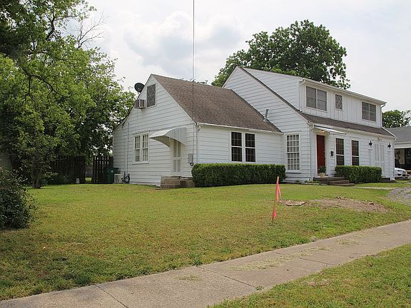 2nd image of 3211 Washington St