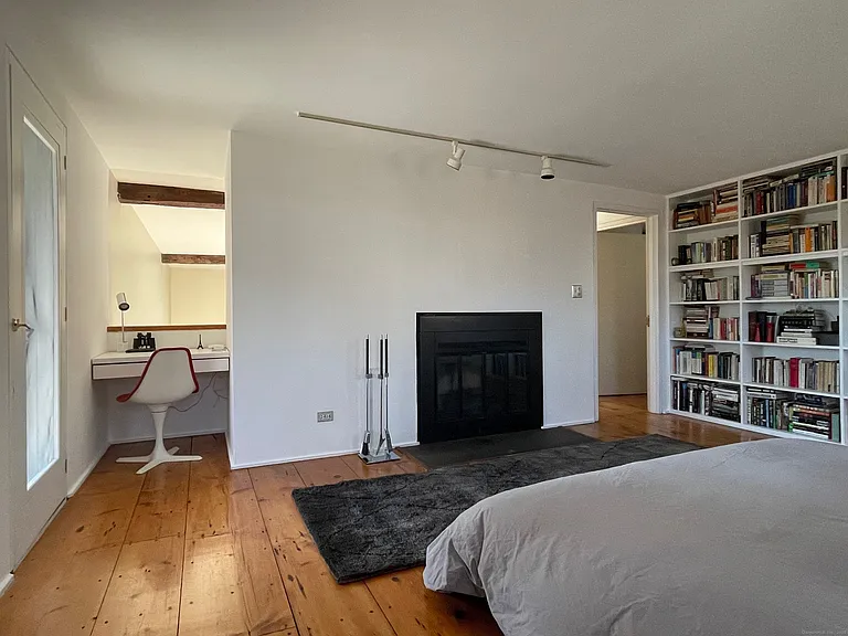 58 Wells Hill Rd — Photo 20