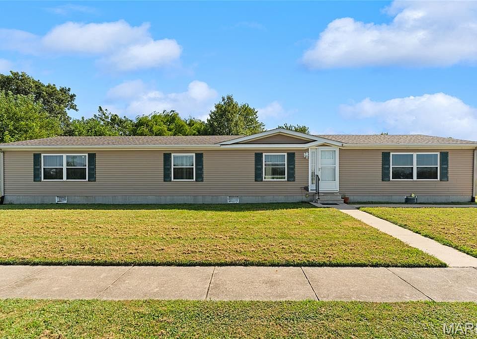 1st image of 832 Lila Ct