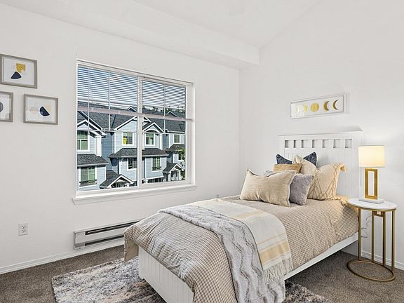 3rd image of 16125 Juanita Woodinville Way NE Unit 302