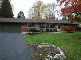 4075 Eckworth Dr, Bellbrook, OH 45305