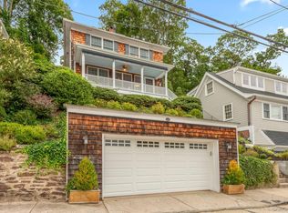 122 Bayview Ave, Northport, NY 11768