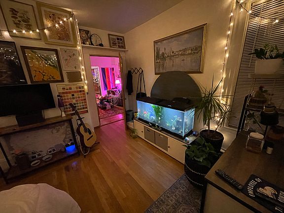 Room 1- Photo 2