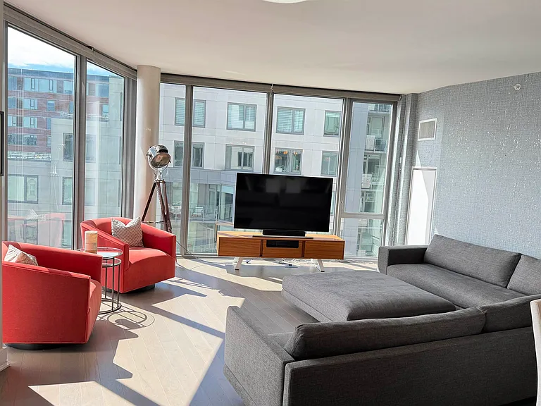 9 Avenue At Port Imperial #809 — Photo 8