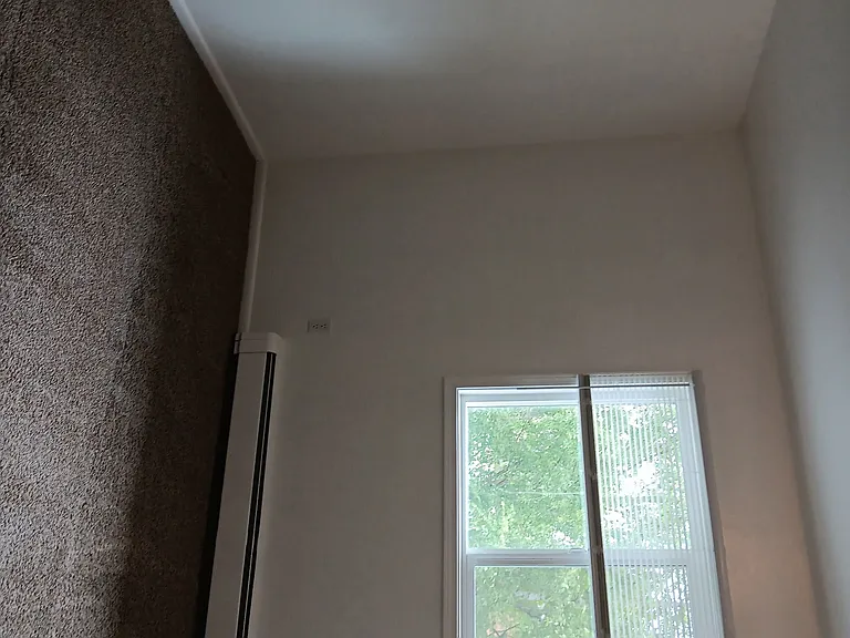 Eagle Crest Manor — Photo 6