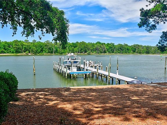 4th image of 2110 Windward Shore Dr