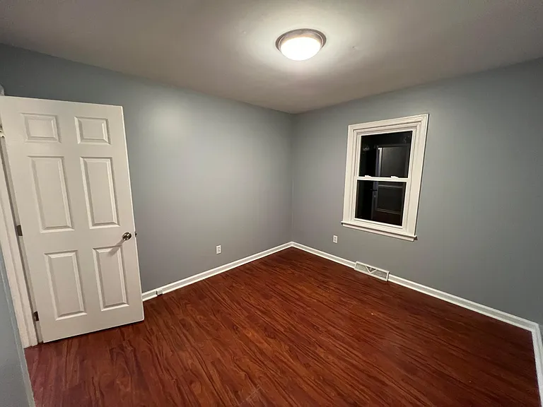 2410 Aiken Dr — Photo 15