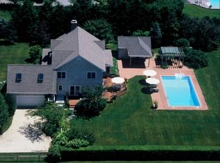 522 Butter Ln, Bridgehampton, NY 11932