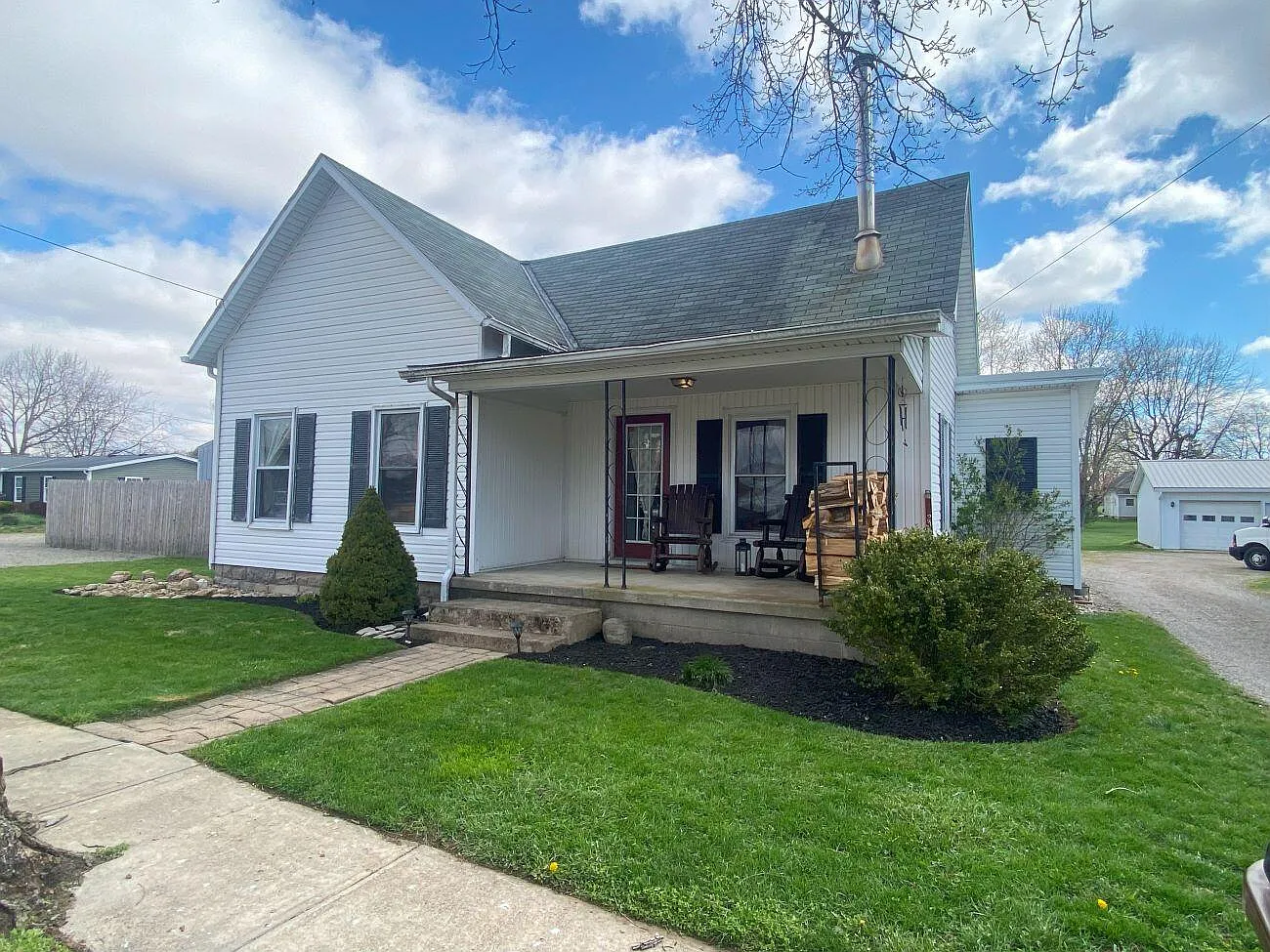 238 N Dean St photo 1