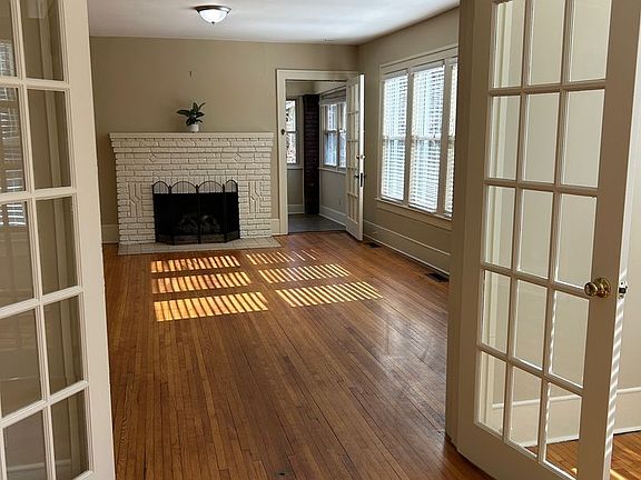 3rd image of 59 Arlington St APT 1