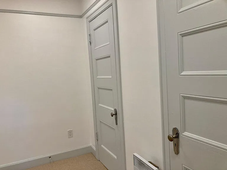 2166 SW Yamhill St #3 — Photo 28