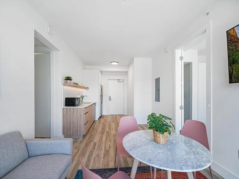 Pastel Apartments — Photo 22