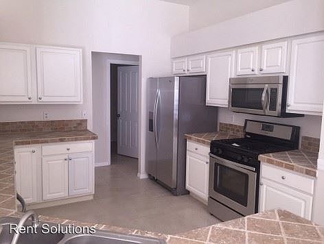 3rd image of 10304 Abbotsford Dr