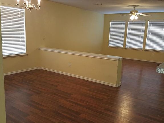 5th image of 2420 Sierra Dr