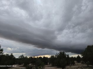 1416S W North Relax Rd, Seligman, AZ 86337