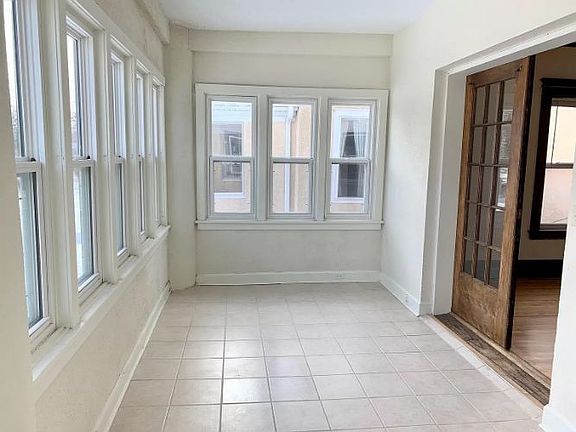 4th image of 3624 Lyndale Ave S APT 1