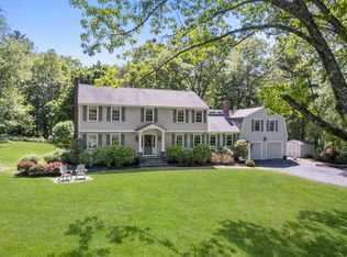 5 Deerfield Rd, Sherborn, MA 01770