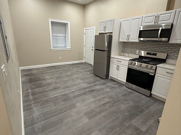 4th image of 116 Union St #2D