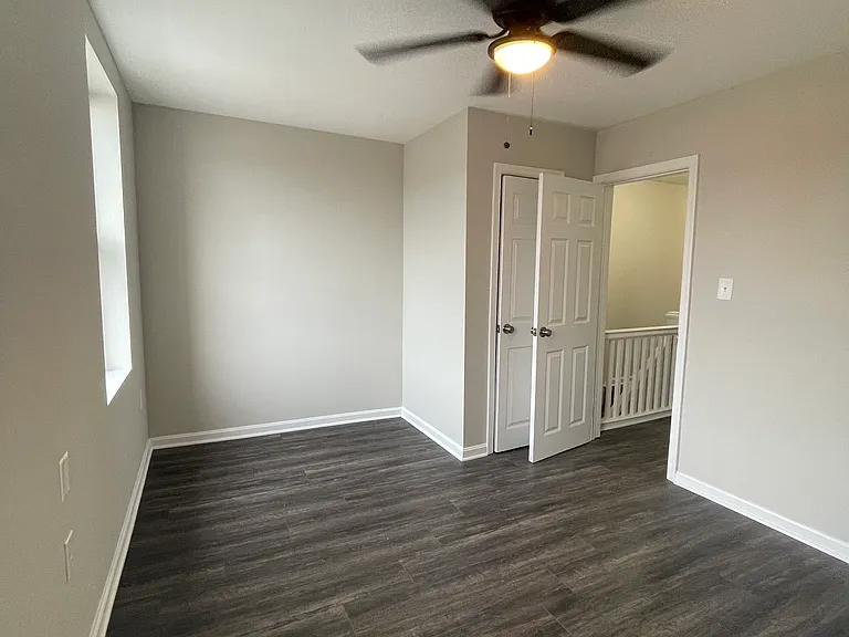 1514 N Luzerne Ave — Photo 27