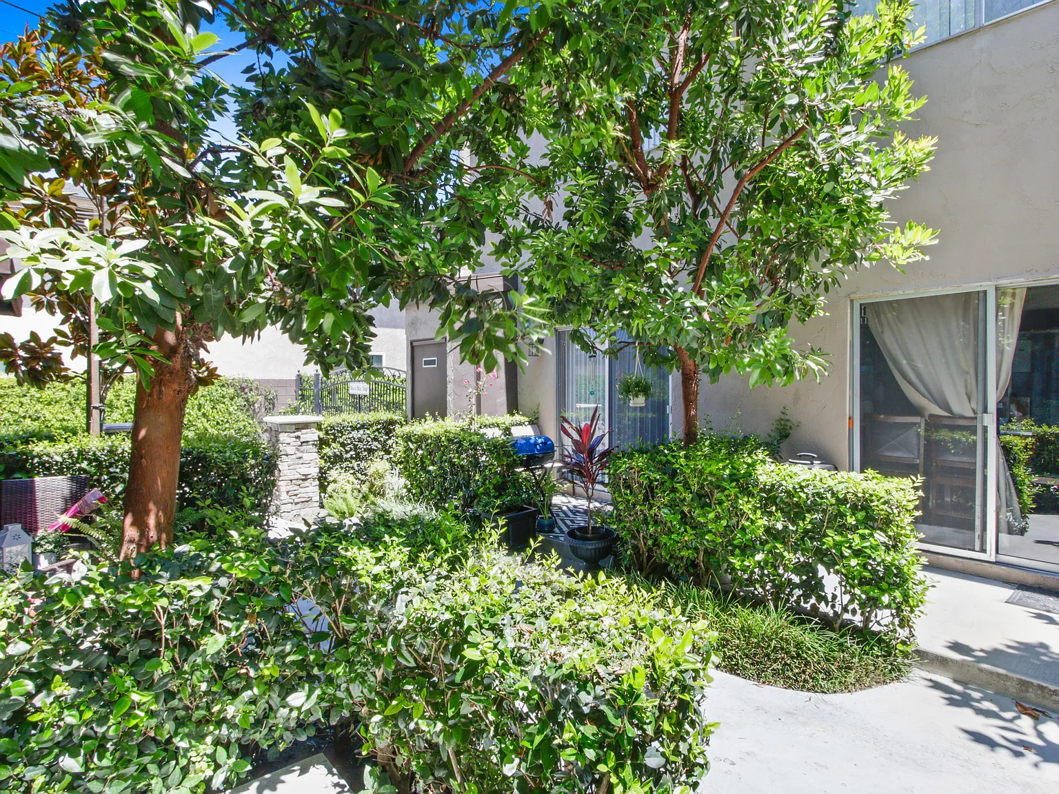 Lakewood Apartments — Photo 3