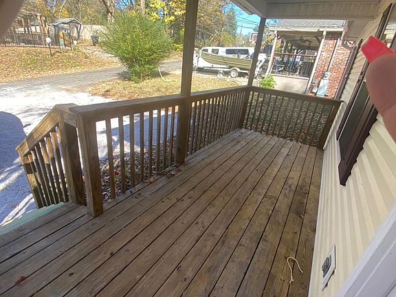 4th image of 3818 Knott Ave #3818