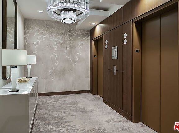 5th image of 900 W Olympic Blvd Unit 38