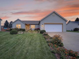 4405 Saratoga Dr, Janesville, WI 53546