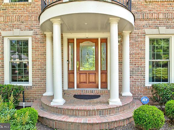 4th image of 6906 Newby Hall Ct