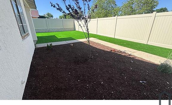 3rd image of 38625 25th St E #4