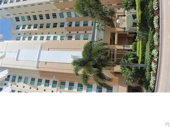 275 Indies Way APT 1202, Naples, FL 34110