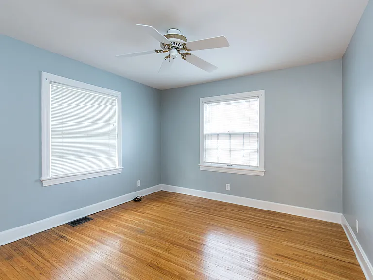 3607 Saint Germaine Ct — Photo 10