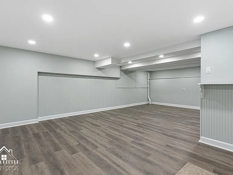 1523 Greenlake Dr — Photo 10