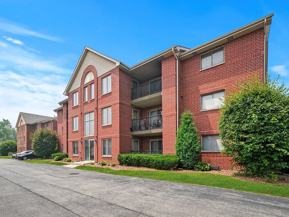 1st image of 11110 E Cove Cir Unit 1B