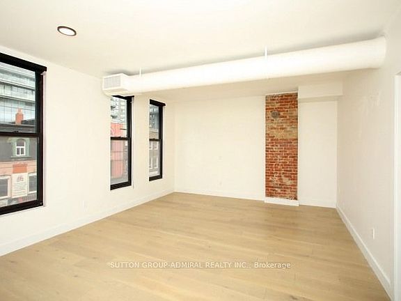 2nd image of 535 Yonge St Floor 3