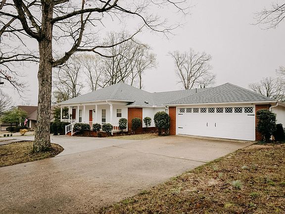 3rd image of 2023 E Longhills Rd